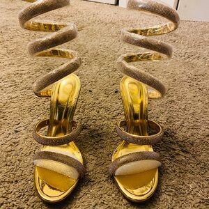 Elegant Gold Spiral Strap Women's Heels